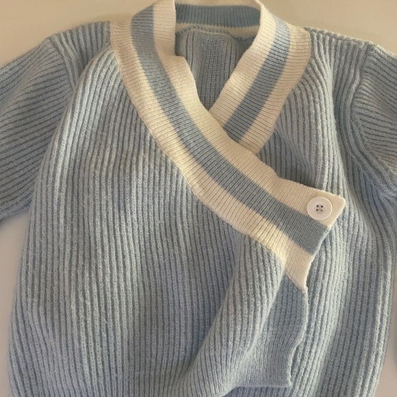 Drop Shoulder Button Cardigan - Picture 6 of 9